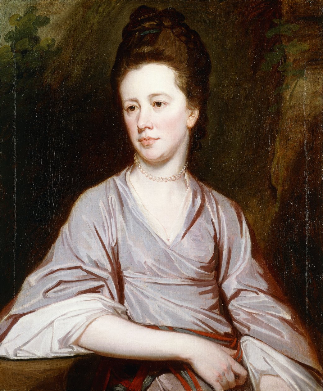 Portret van Miss Joan Knatchbull, zittend half lengte in een mauve jurk en een parelketting door George Romney