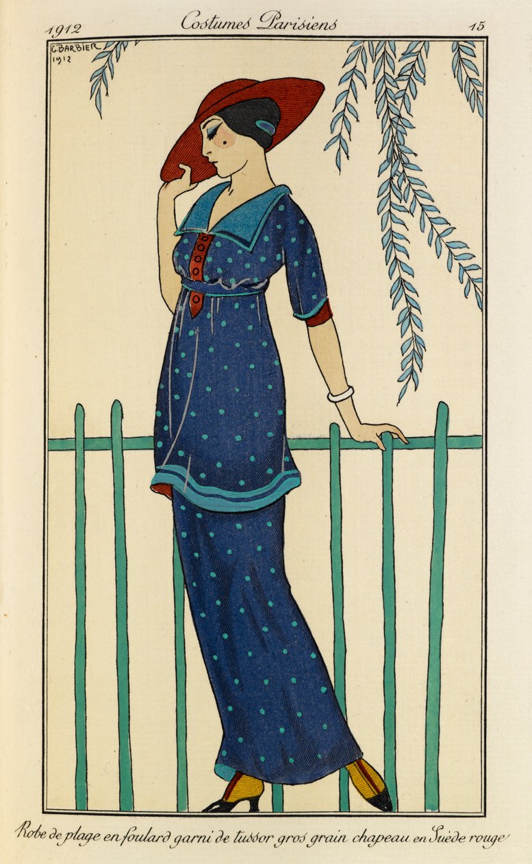 Robe de plage en foulard garni de tussor gros grain chapeau en Suède rouge. Costumes Parisiens no.15. Vrouw draagt een strandjurk en een ruwe zijden sjaal afgezet met grosgrain in gevlekt blauw en een rode hoed. door Georges Barbier