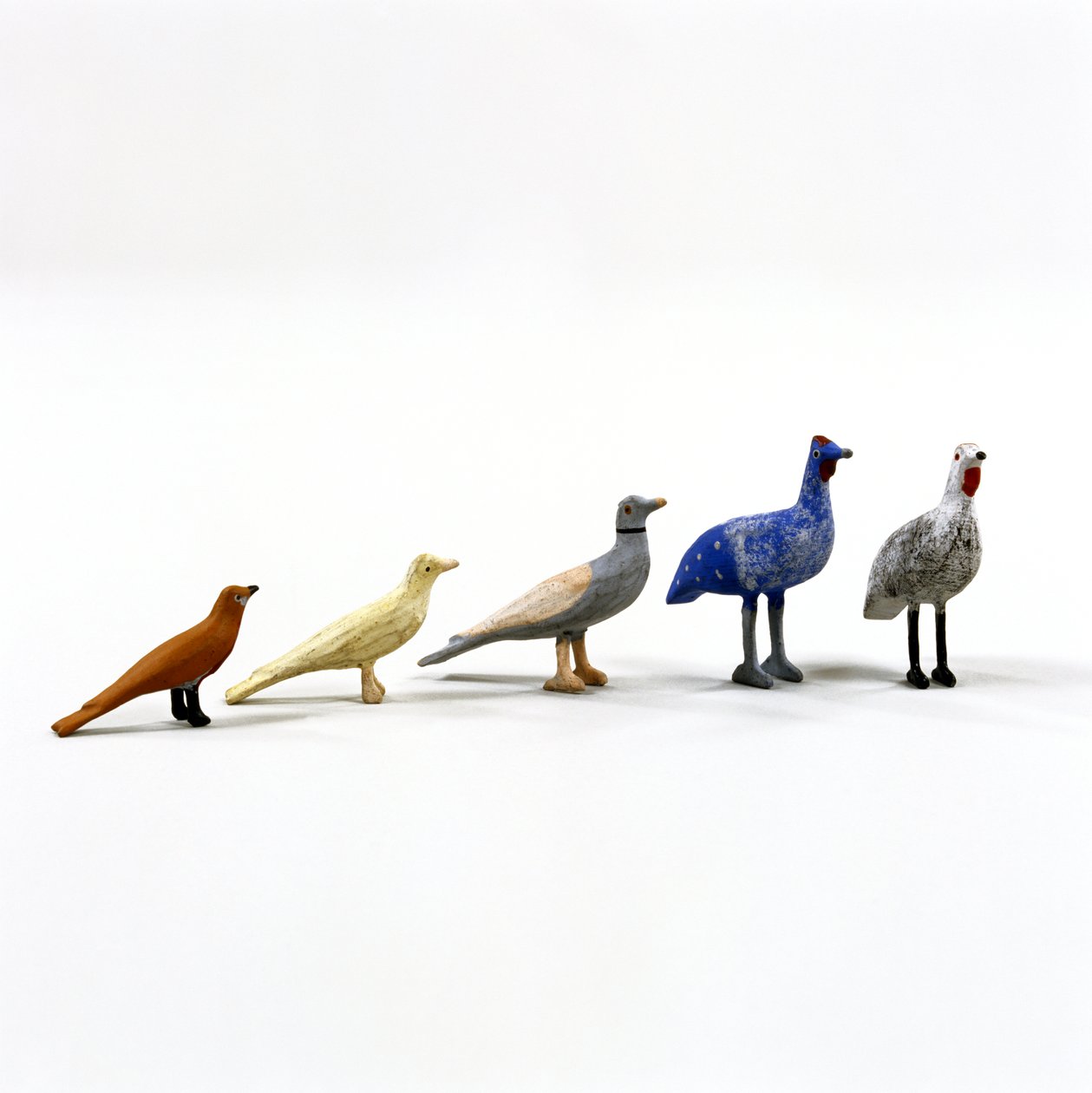 5 vogels uit een ark van Noach, ca. 1840 (beschilderd hout) door German School