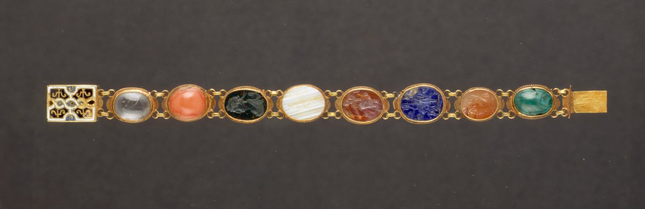 Armband (goud & edelstenen) door German School