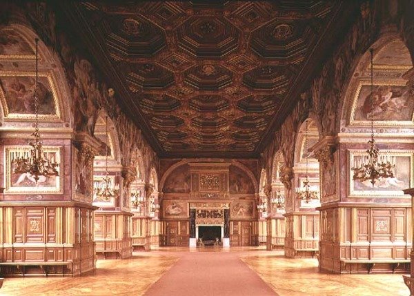 De balzaal, of galerij van Henri II door Gilles and Delorme Le Breton