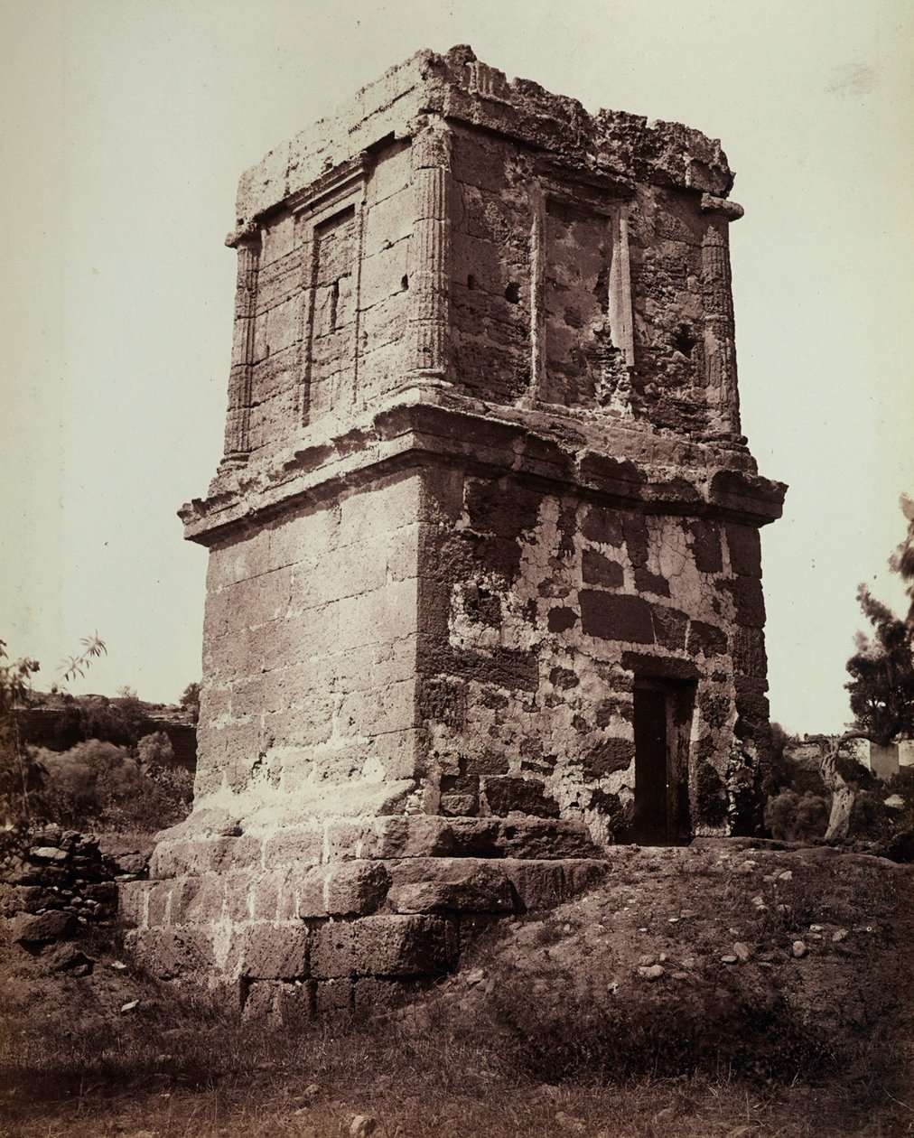 Het Graf van Theron, Vallei der Tempels, Agrigento door Giorgio Sommer