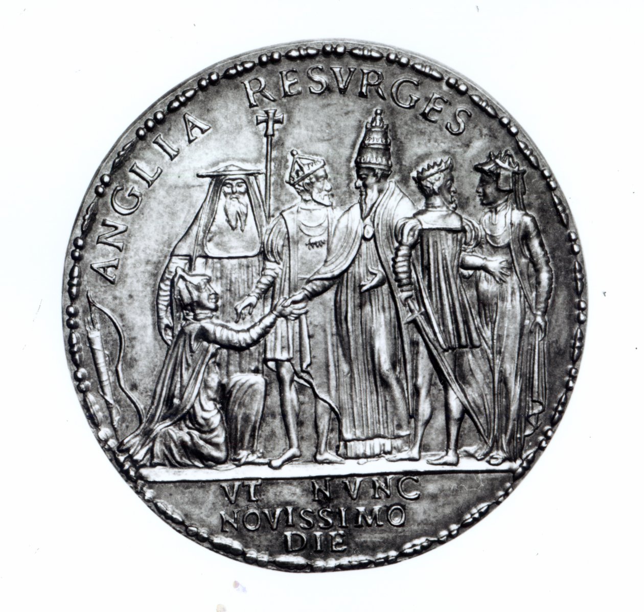 Medaille geslagen door paus Julius III ter herdenking van de restauratie van Engeland naar de Katholieke Kerk, 1554 door Giovanni da Cavino