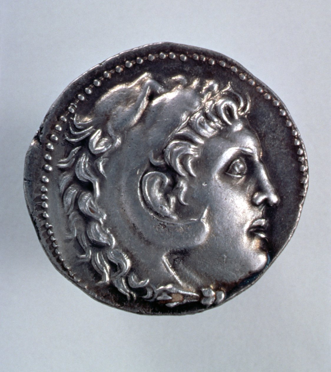 Alexander de Grote Tetradrachm met het hoofd van Herakles met een leeuwenhuid door Greek School