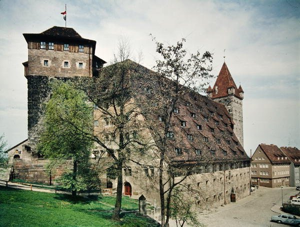 Uitzicht op de Mauthalle, oorspronkelijk gebouwd als graanschuur in c.1500 door Hans Beheim