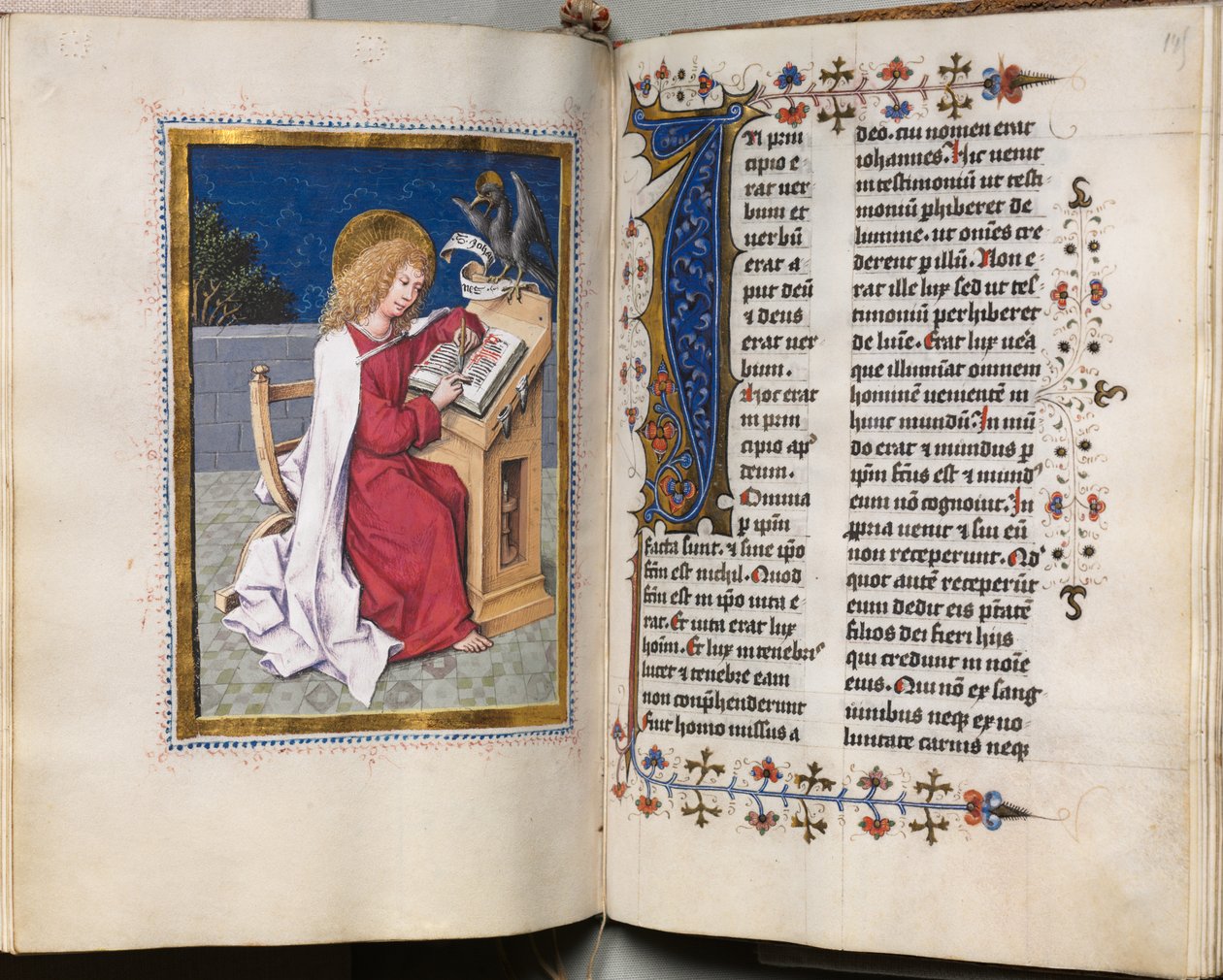 Evangelieboek met Evangelistenportretten: Gedecoreerde Initiaal door Hausbuch Master