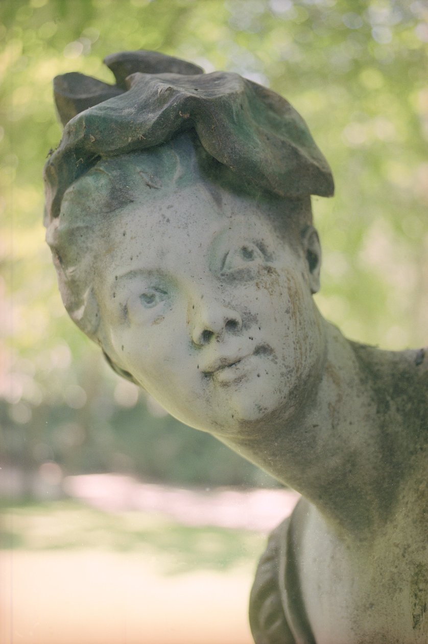 Monument gewijd aan Jean Antoine Watteau, detail 1896 (1684-1721) door Henri Desire Gauquie