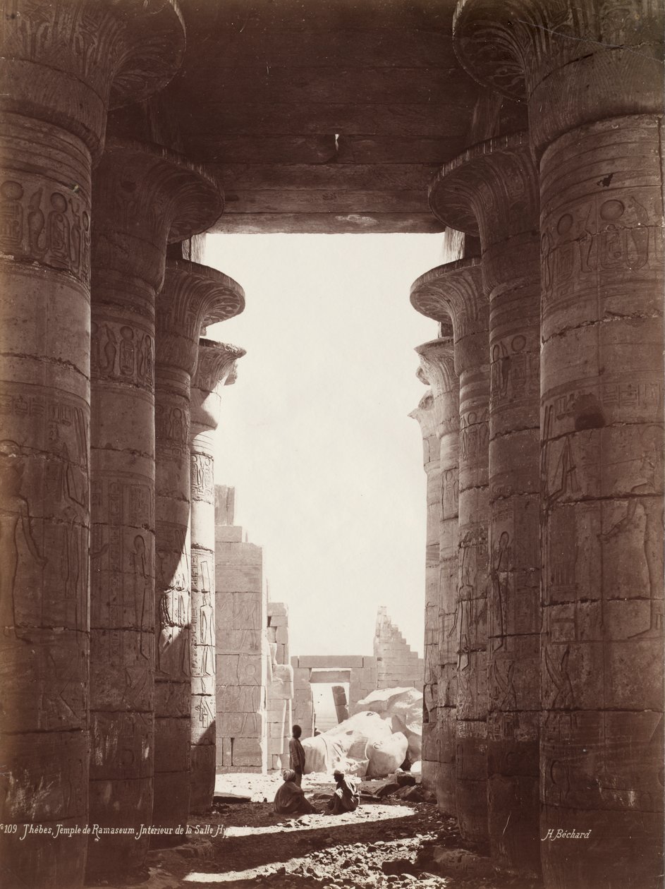 Thebe, Tempel van het Ramesseum, Interieur van de Hypostyle Hal door Henri Béchard