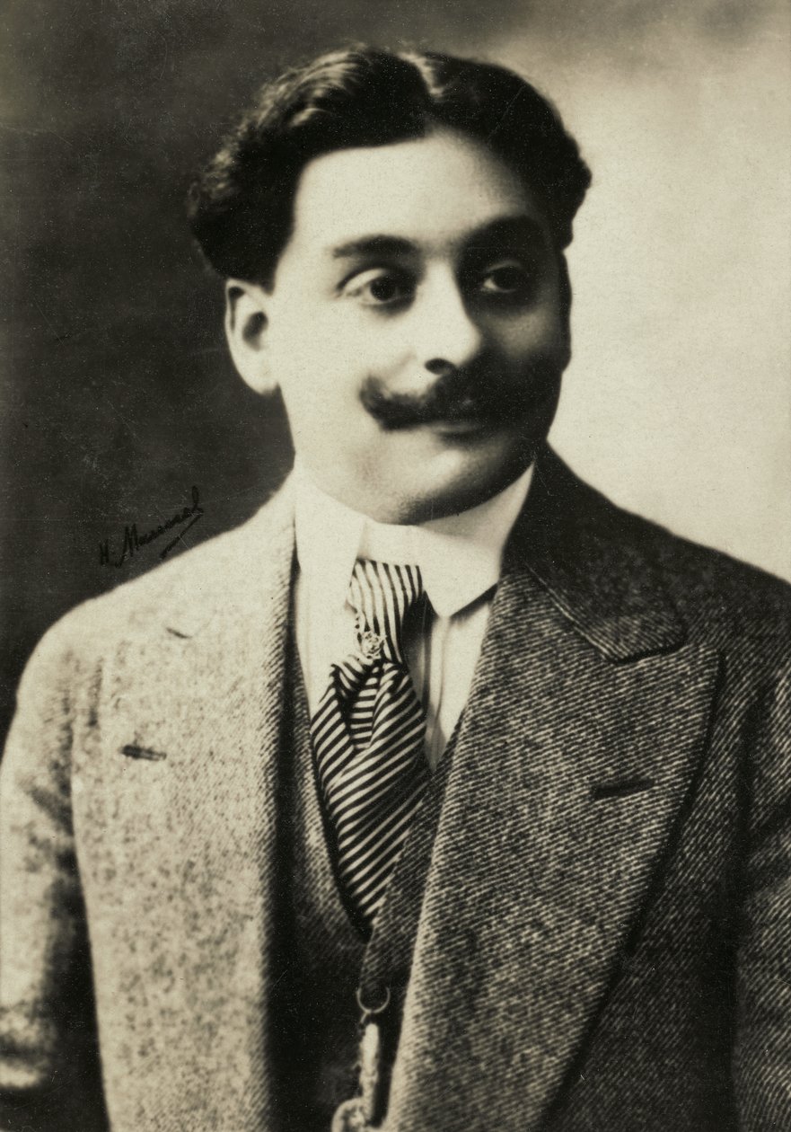 Portret van Andre Mouezy - Eon (foto) door Henri Manuel