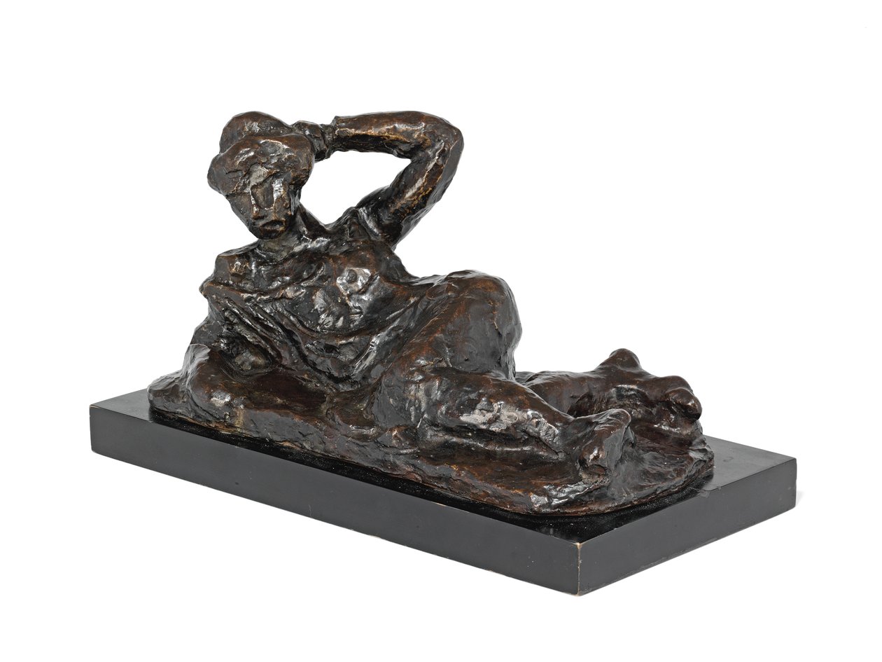 Liggend naakt in een jurk, ontwerp 1906, gegoten 1951 (brons met bruin patina) door Henri Matisse