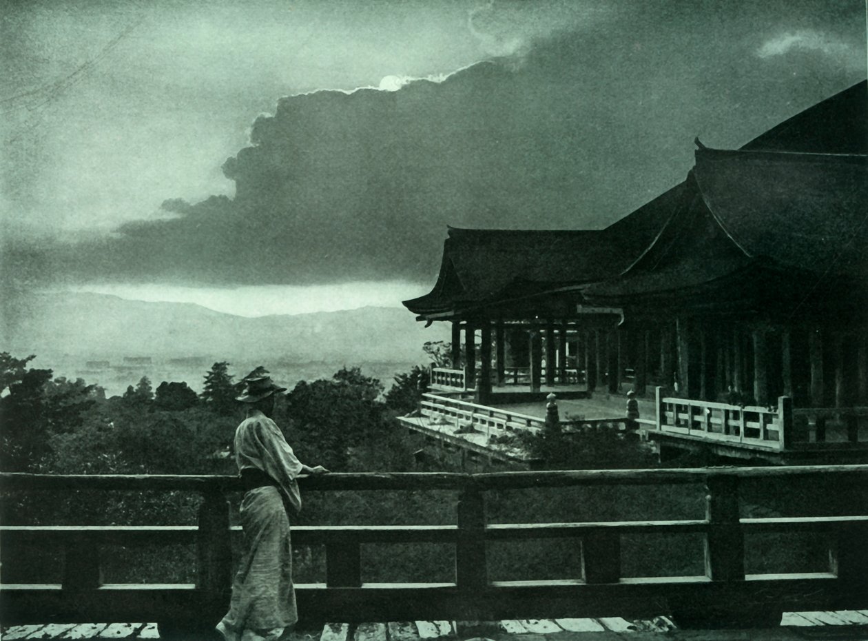 Maanlicht bij Kiyomizu-Dera door Herbert Ponting