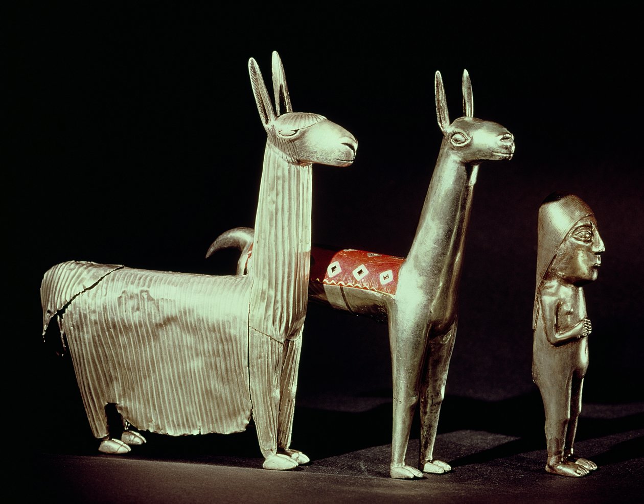 Lama, alpaca en vrouw, van het Titicacameer, Bolivia, ca. 1475-1532 door Incan