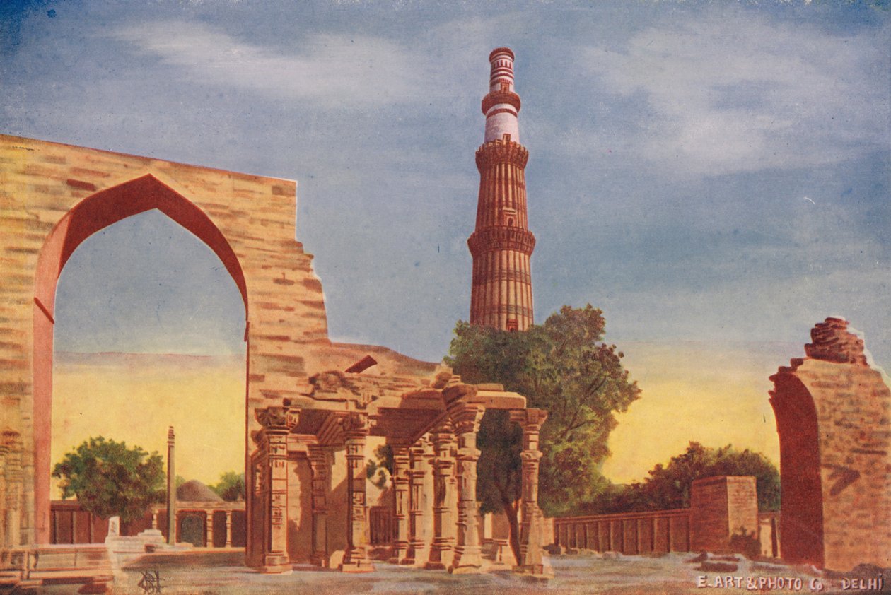 Kutub Minar met ijzeren pilaar (kleurenfoto) door Indian photographer