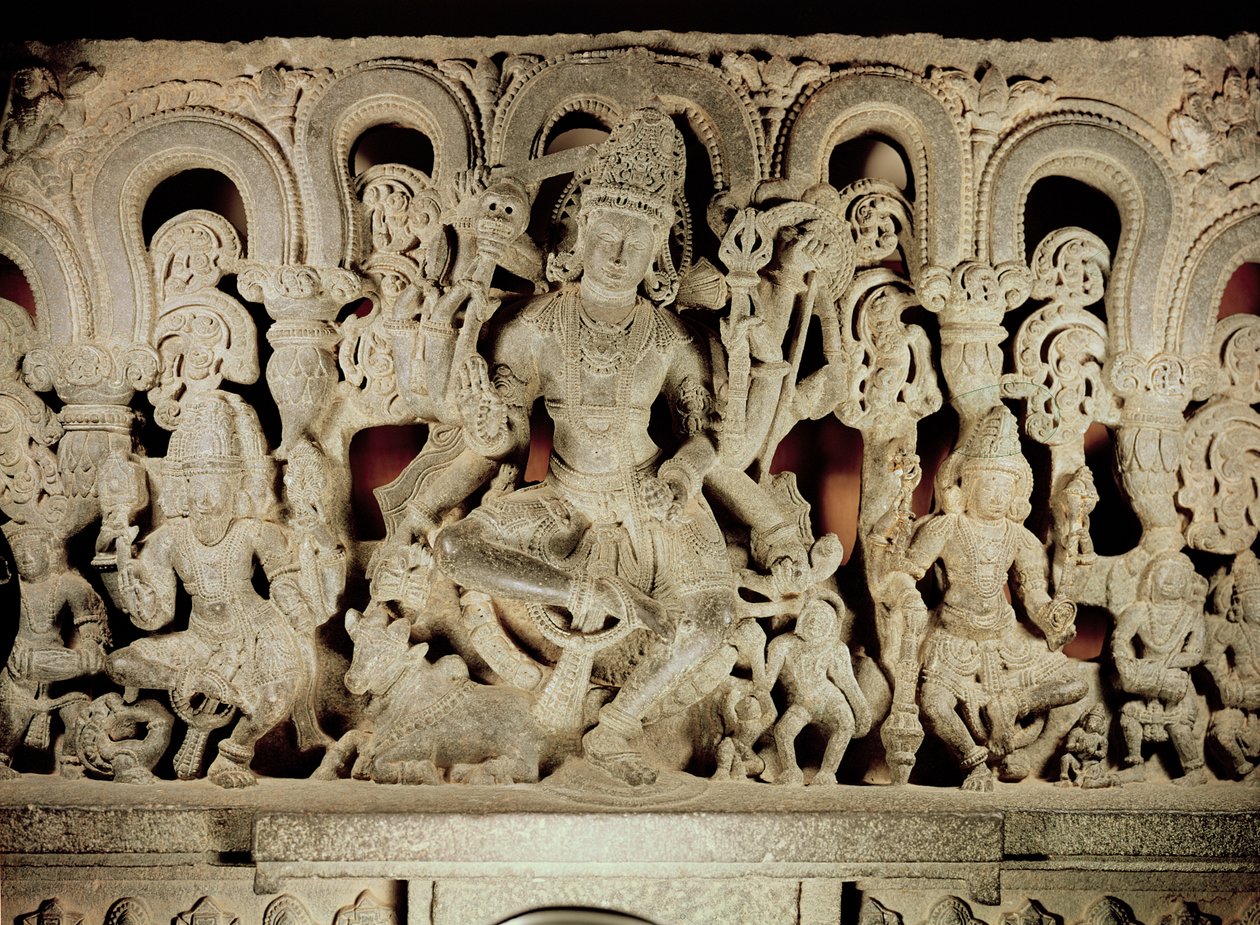 Latei met hindoeïstische drie-eenheid, uit Waranal, Andhra Pradesh, Kakatiya-dynastie door Indian School