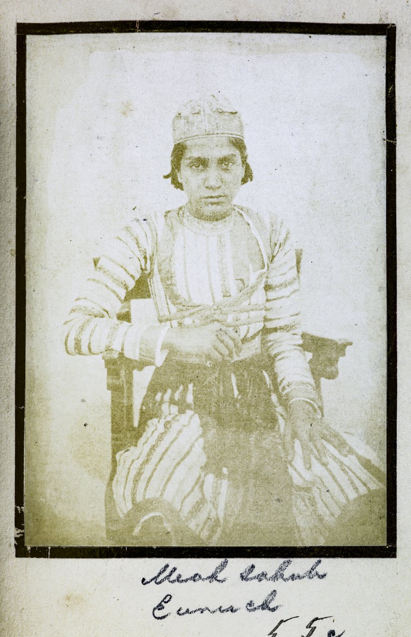 [Portret van] Meah Sahub, Eunuch, c.1856-57 (zwart-wit foto) door Indian photographer