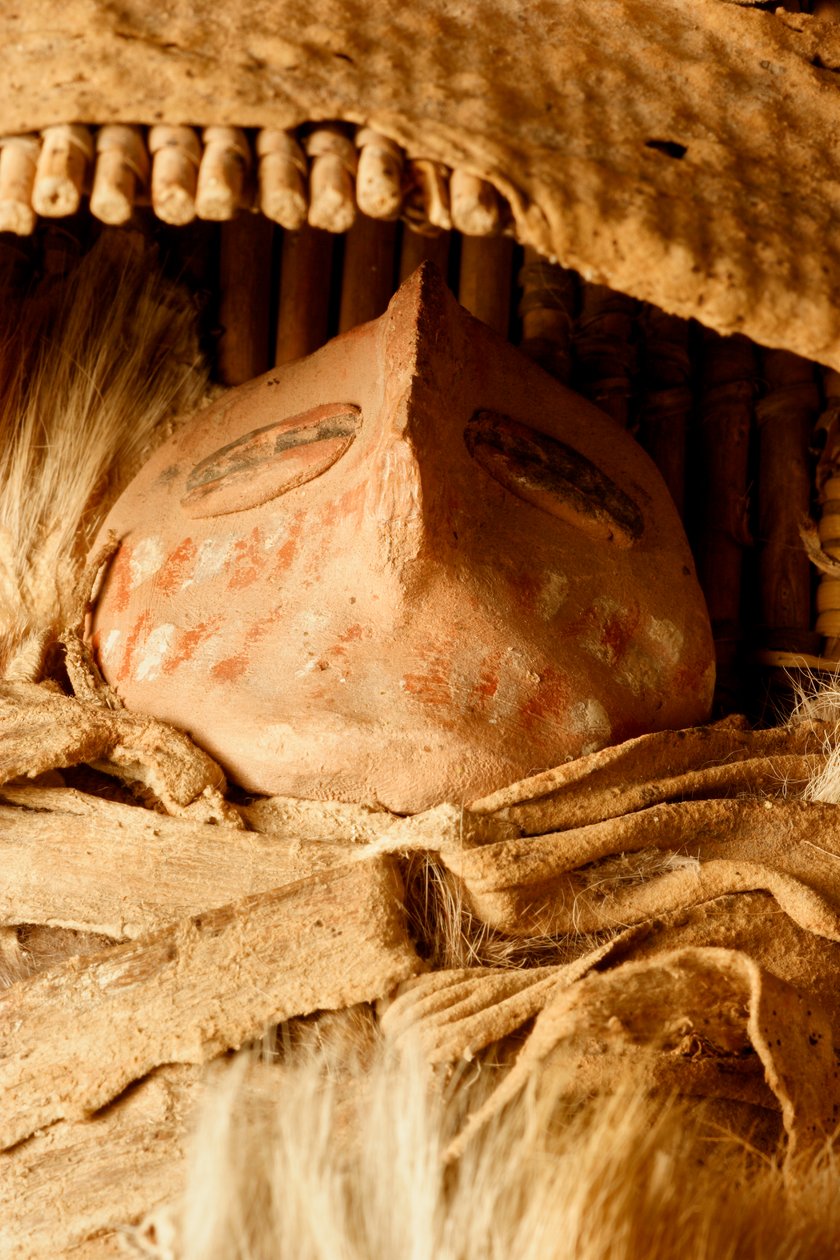In het College of Eastern Utah Prehistoric Museum in Price, Utah, een miniatuur Fremont wieg met een keramisch beeldje gevonden in de jaren 1930 in het Capitol Reef-gebied door Ira Block