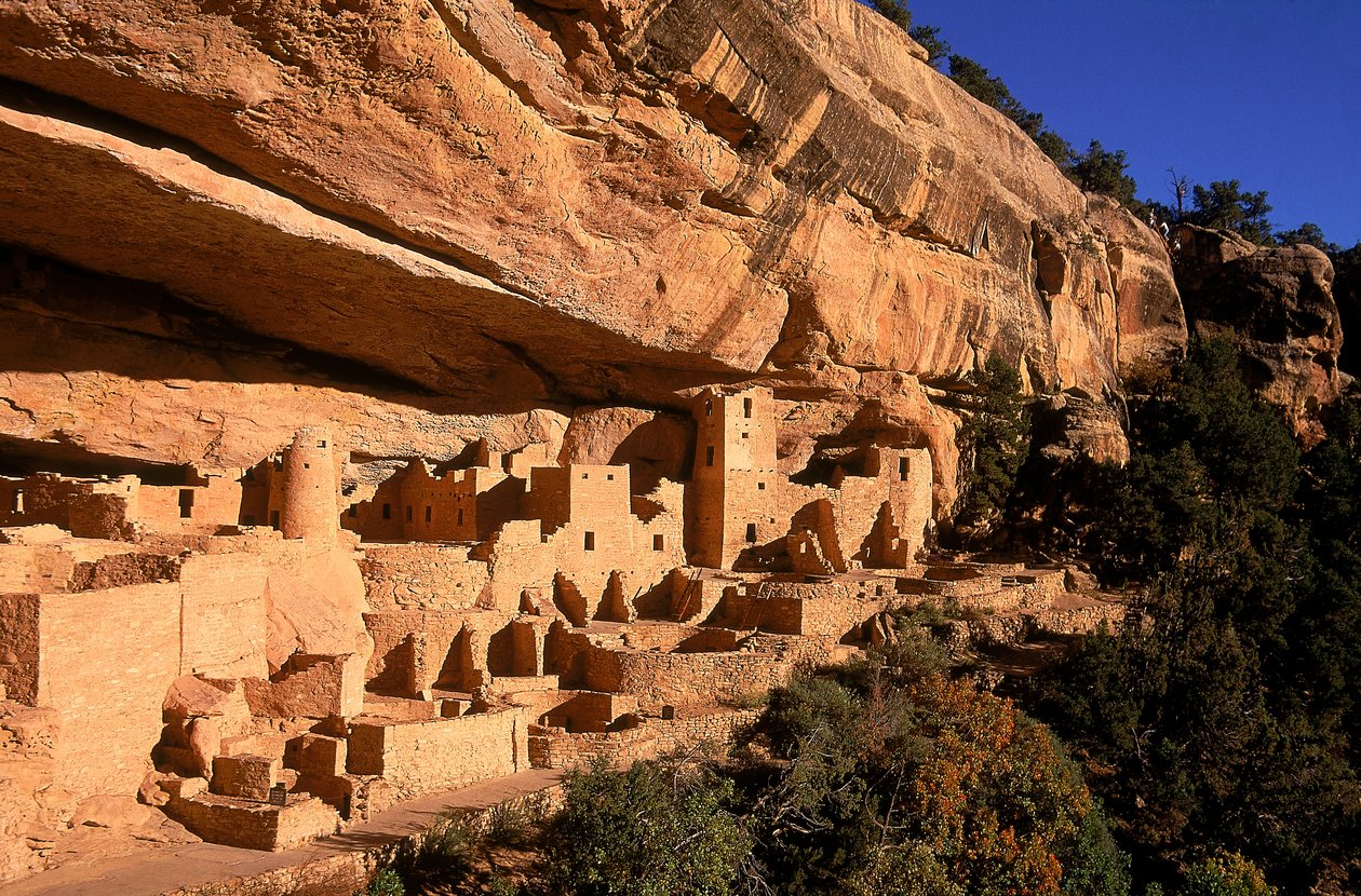 Mesa Verde is een Nationaal Park in de Verenigde Staten, gelegen in de zuidwestelijke hoek van Colorado door Ira Block