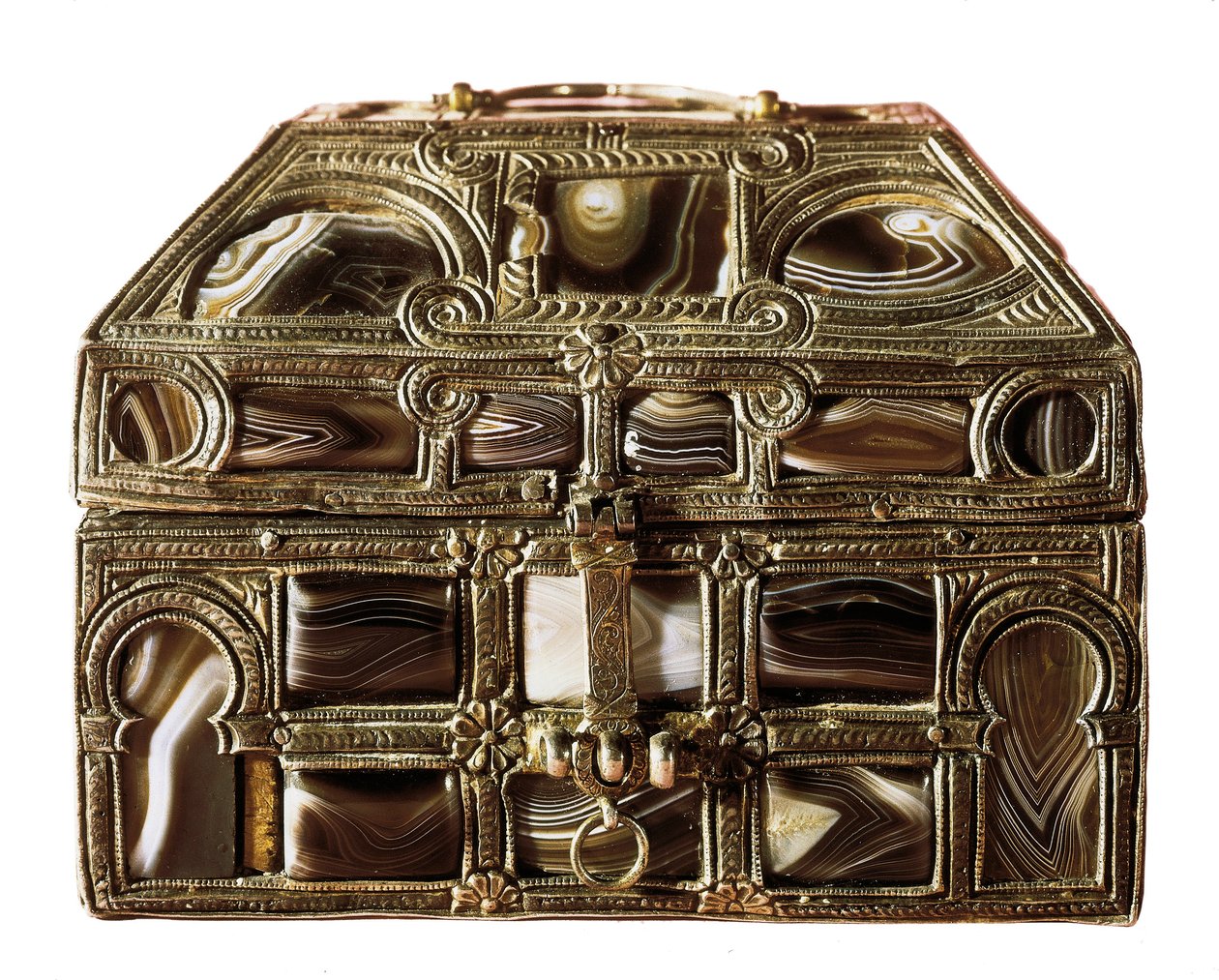 Mozarabische kunst: agaten doos van hout, agaat en zilver. 11e eeuw. Uit de Real Colegiata van San Isidoro. Leon. Archeologisch Museum van Madrid, Spanje door Islamic School