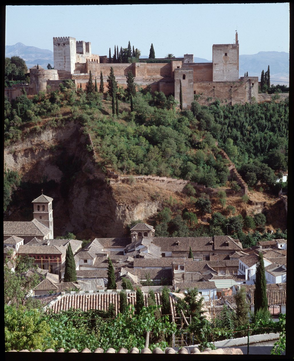 Uitzicht op de vesting en het paleis van Alhambra door Islamic School