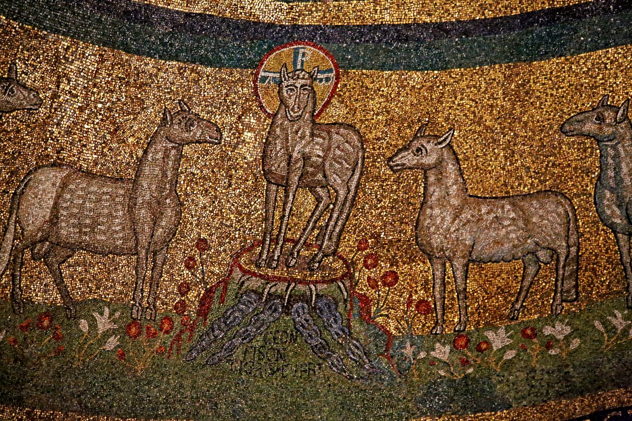 Apsis mozaïek met Christus als het Paaslam en schapen door Italian School