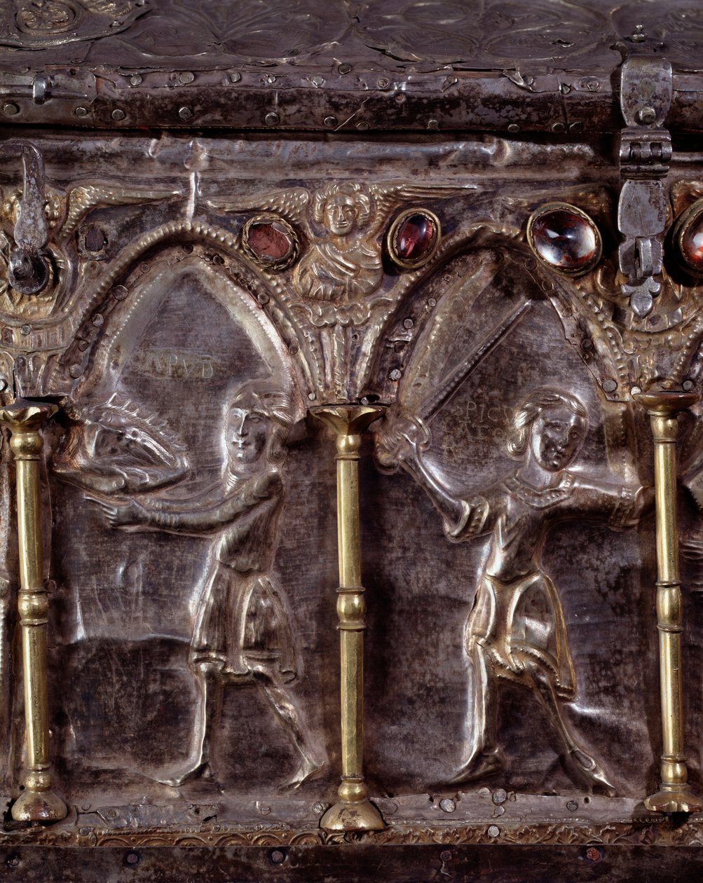 Ark van Barbarossa, met scènes uit het leven van St. Johannes de Doper (hout, zilverblad en stenen) door Italian School