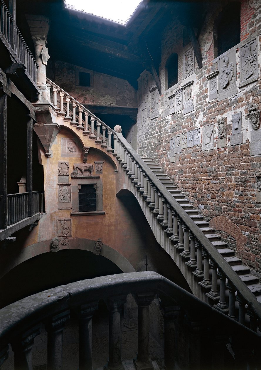 Interne weergave van het kasteel van de Graven Guidi of Palazzo pretorio door Italian School