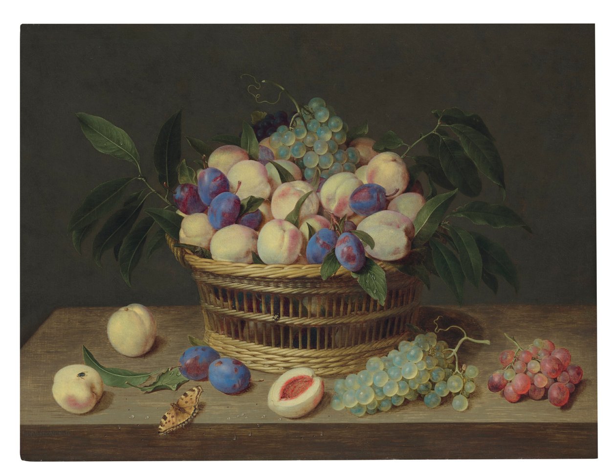 Perziken, pruimen en druiven in een rieten mand, met fruit en een vlinder op een houten tafel door Jacob van Hulsdonck
