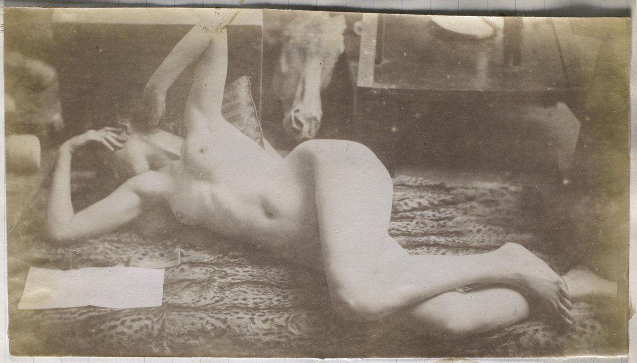 Studie van een vrouwelijk naaktmodel, liggend op een tijgervel door Jacques Lalaing (attributed to)