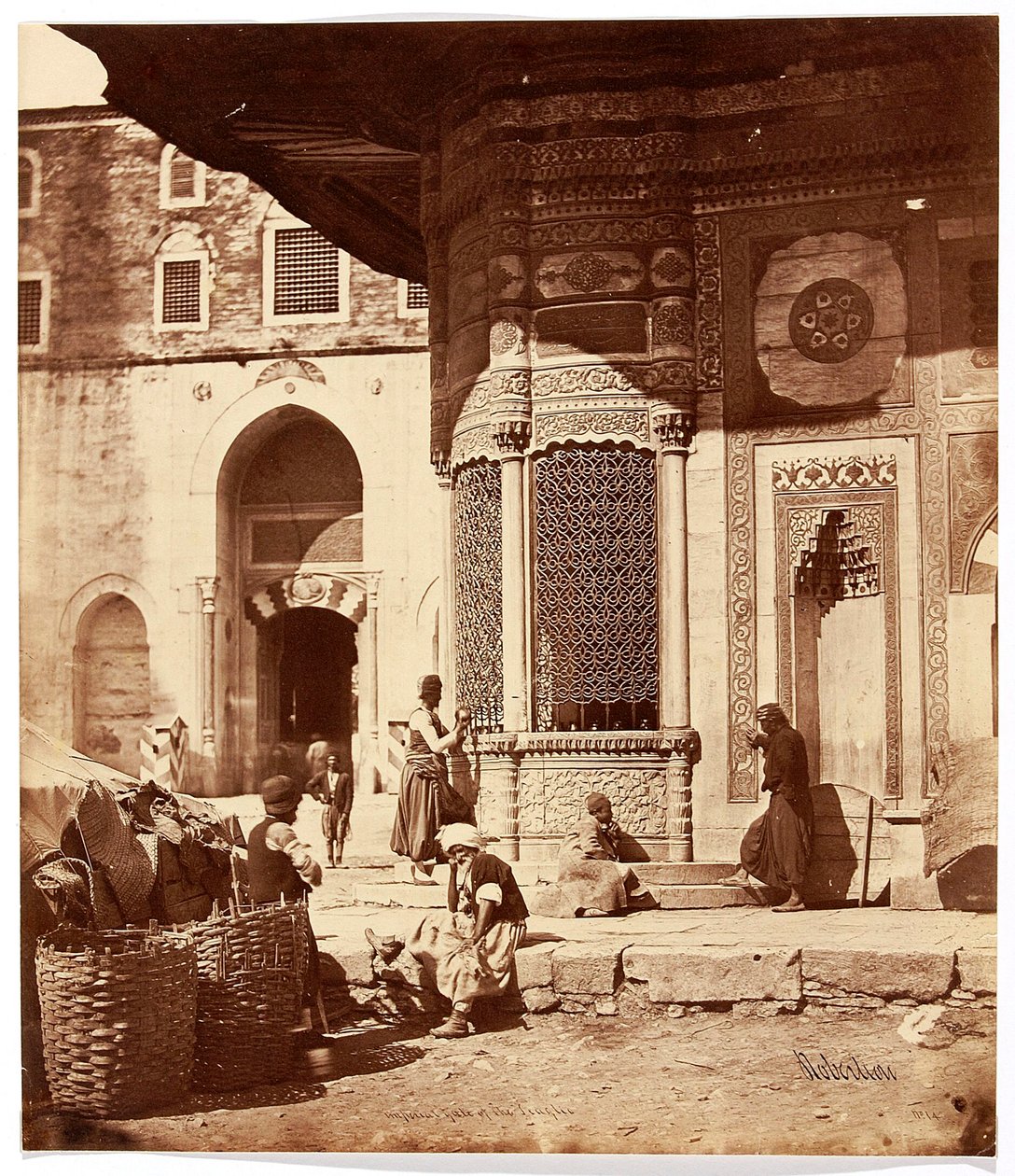 "De keizerlijke poort van het Serail" [Istanbul. De fontein van Ahmed III bij de poort van het Topkapi-paleis] door James Robertson