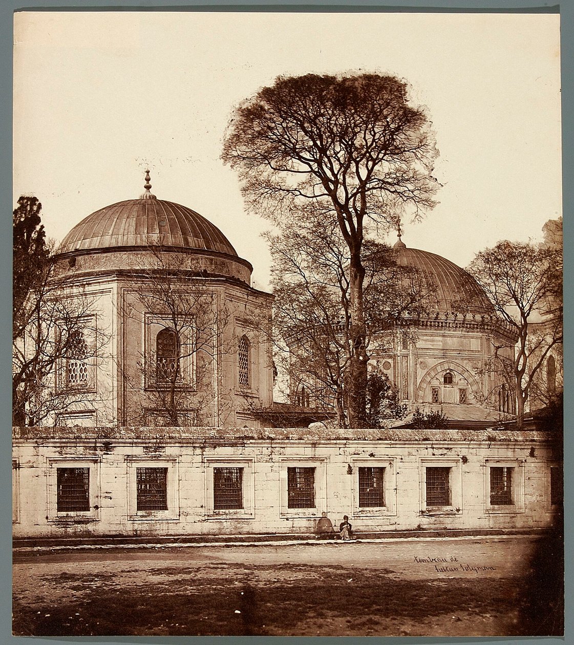 „Tombe van sultan Suleiman“ door James Robertson