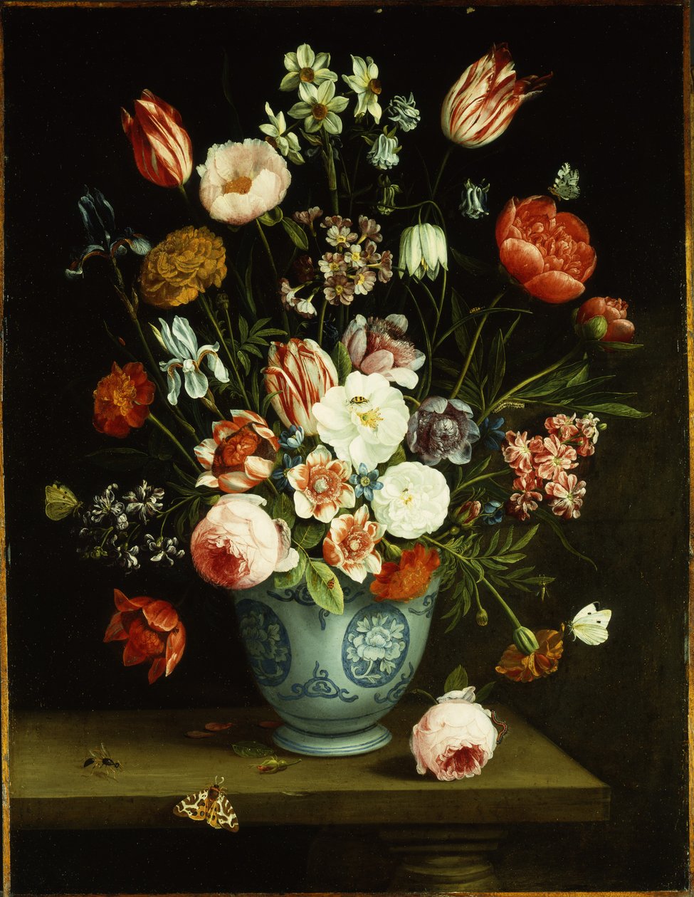 Bloemen in een blauw-witte porseleinen vaas, met motten en andere insecten op een richel door Jan van Kessel