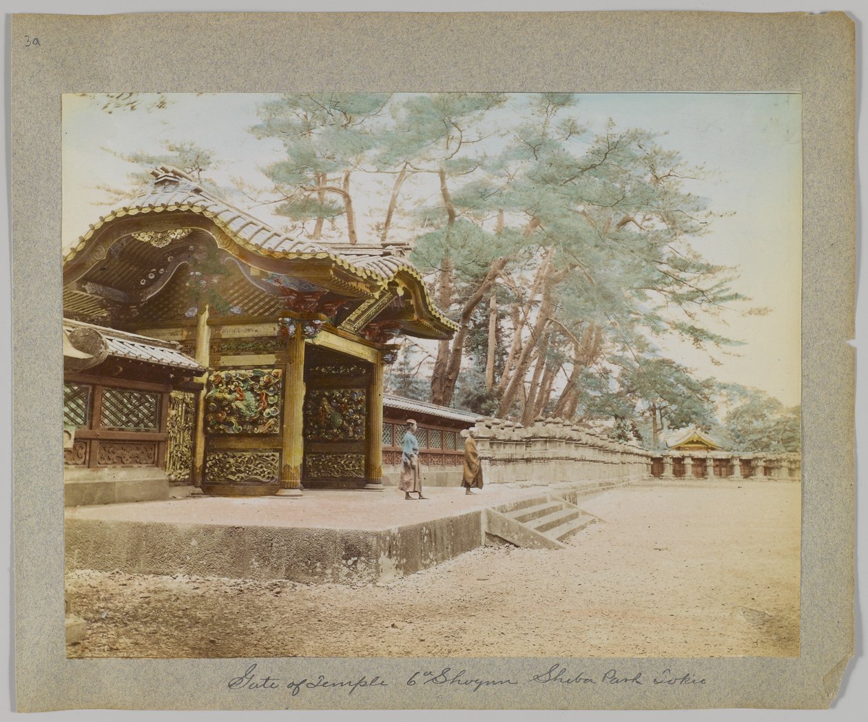 Poort van de tempel van de 6e Shogun, Shiba Park, Tokyo, Japan door Japanese Photographer