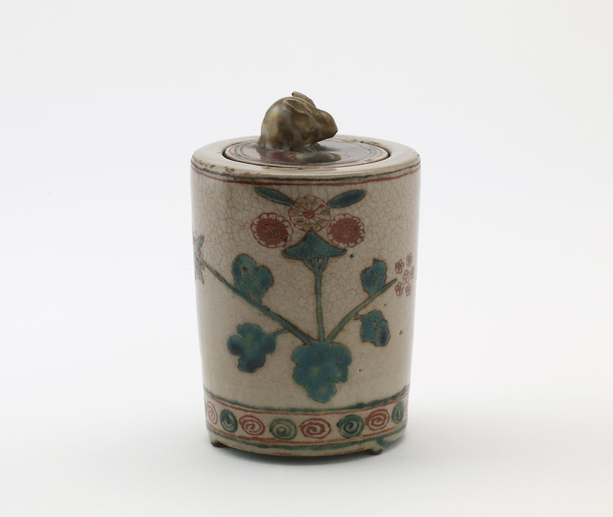 Cilindrische wierookbrander met konijn op deksel, Edo-periode of Meiji-periode door Japanese School