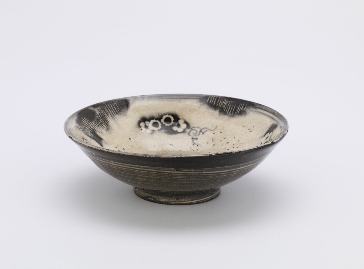 Individuele serveerschaal, Kyushu of Kyoto, Edo-periode, 18e-19e eeuw door Japanese School