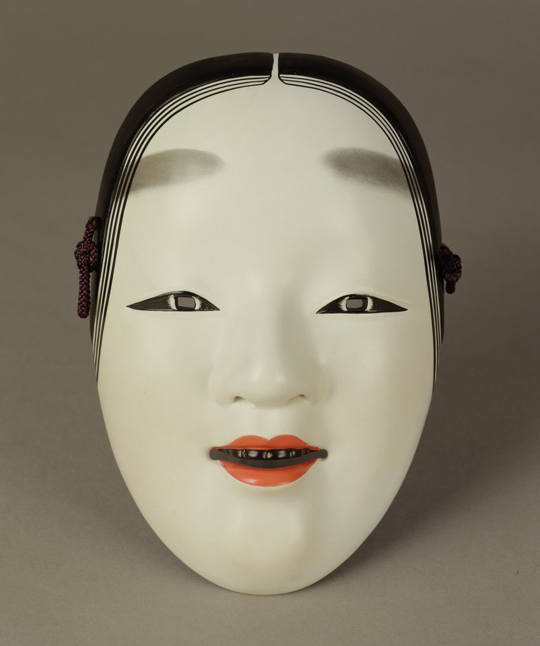 Noh-theatermasker van een jonge vrouw, Japans door Japanese School
