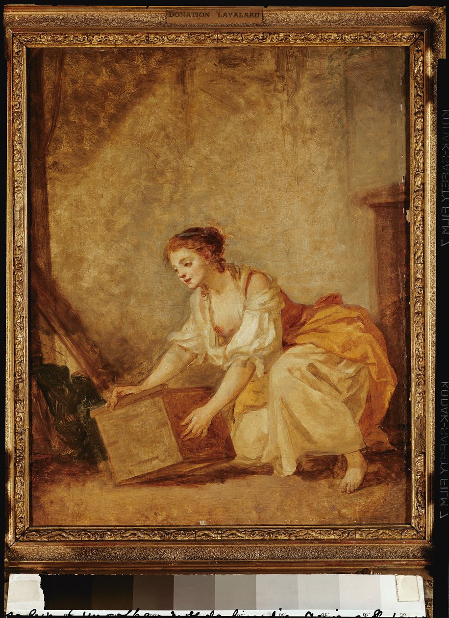 Een jong meisje dat een kist optilt door Jean Baptiste Greuze