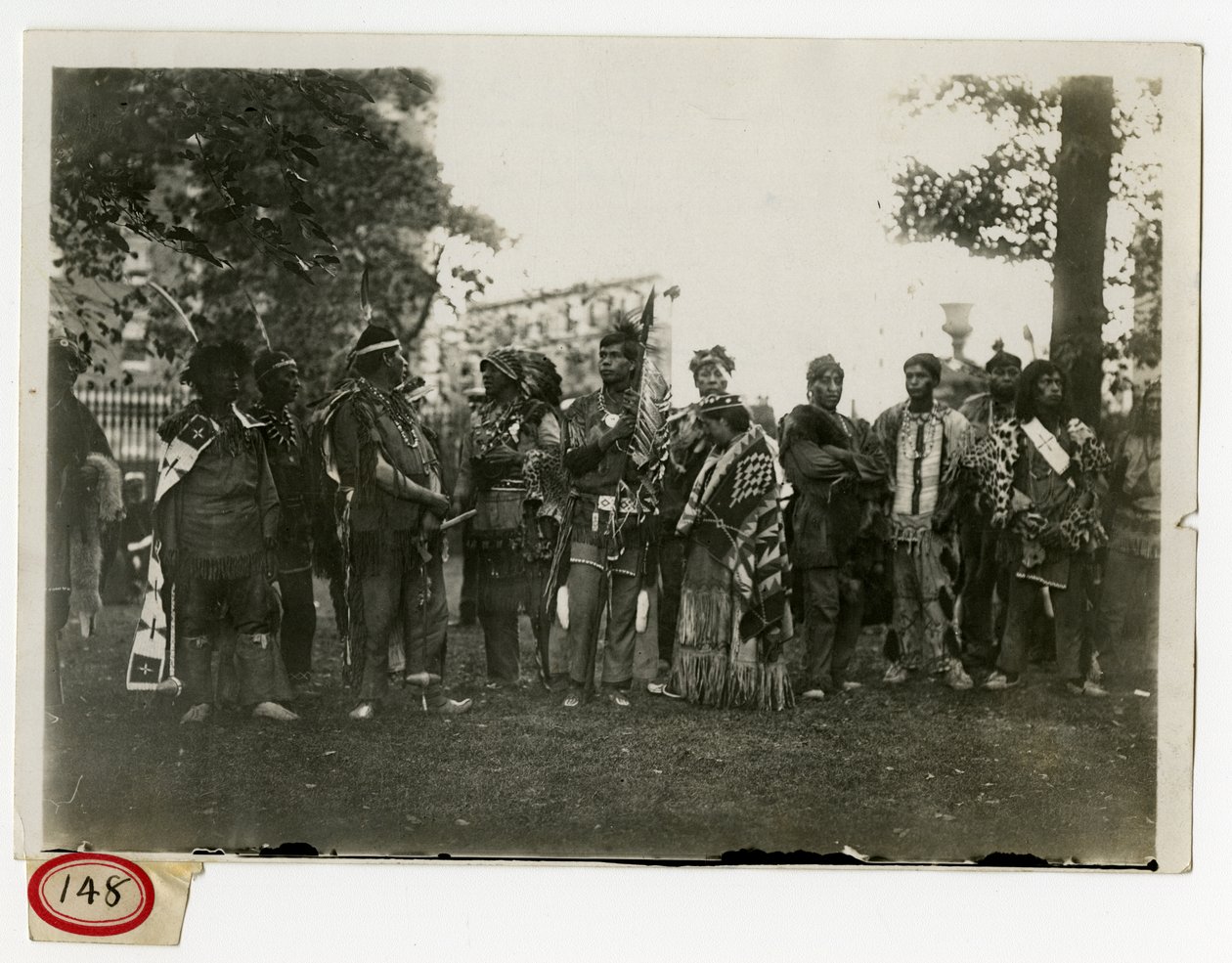 Columbia Lawn Fete, Iroquois Indianen door Jessie Tarbox Beals