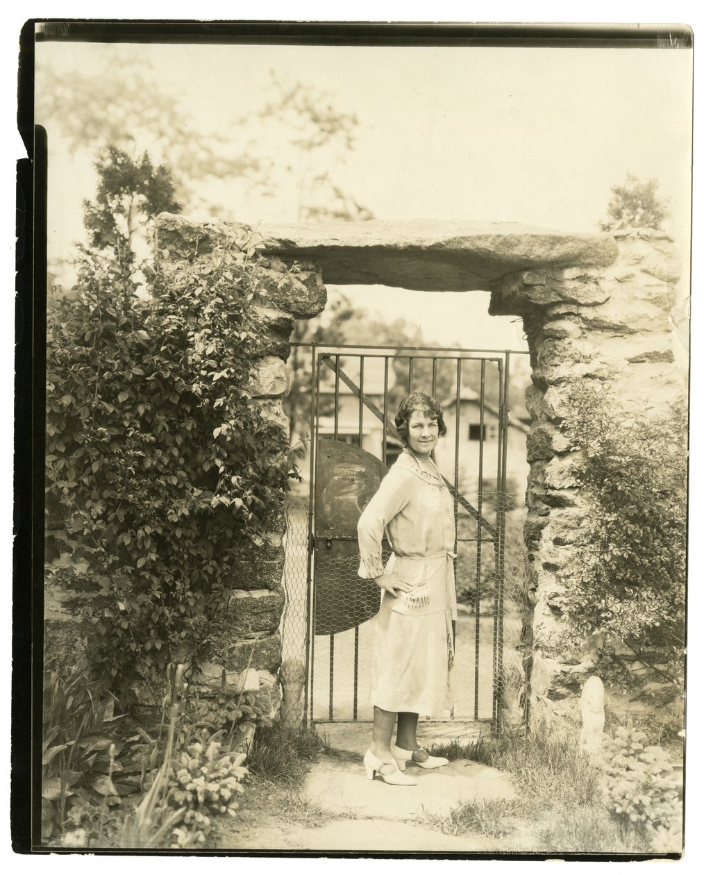 Mevrouw Ernest Thompson Seton van Greenwich Conn, Nationale President van de League of American Pen Women die op 18 juni vertrekt met een veldexpeditie om de bovenloop van de Amazone te verkennen door Jessie Tarbox Beals