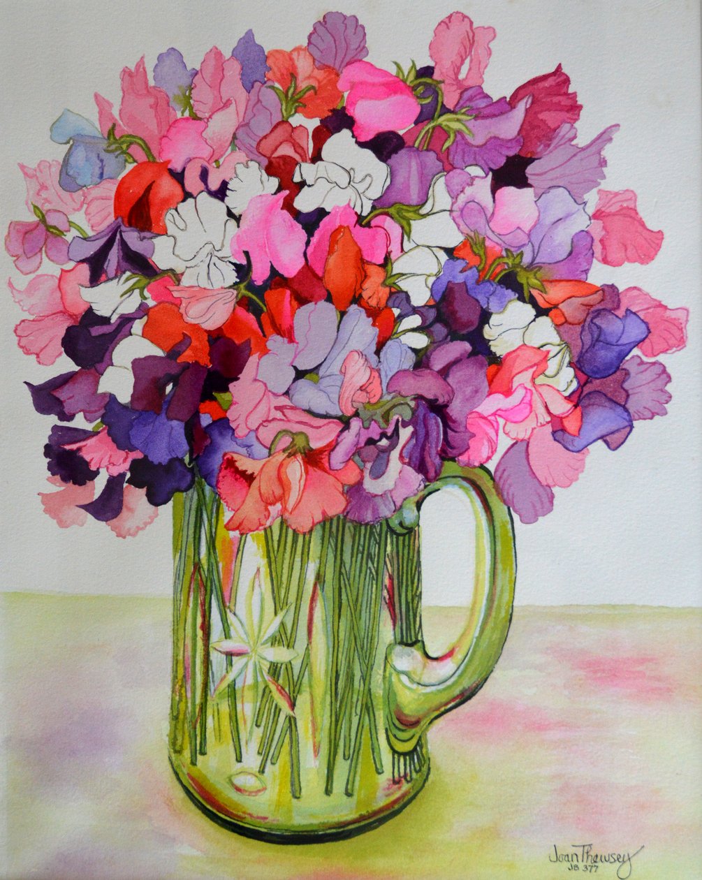 Lathyrus in een glazen kan door Joan Thewsey