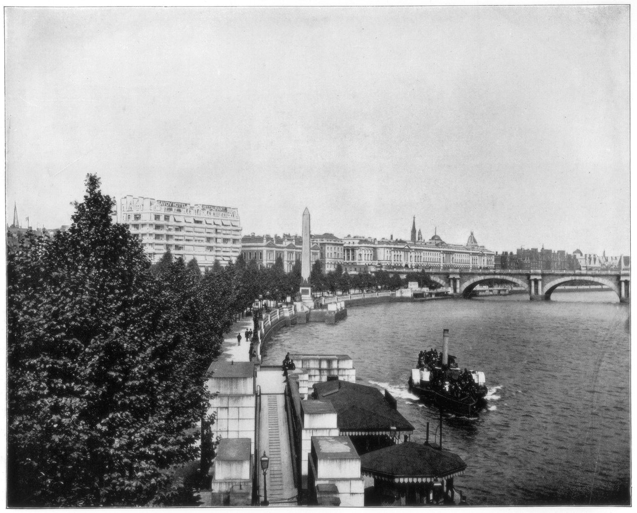 De Thames Embankment en Cleopatra