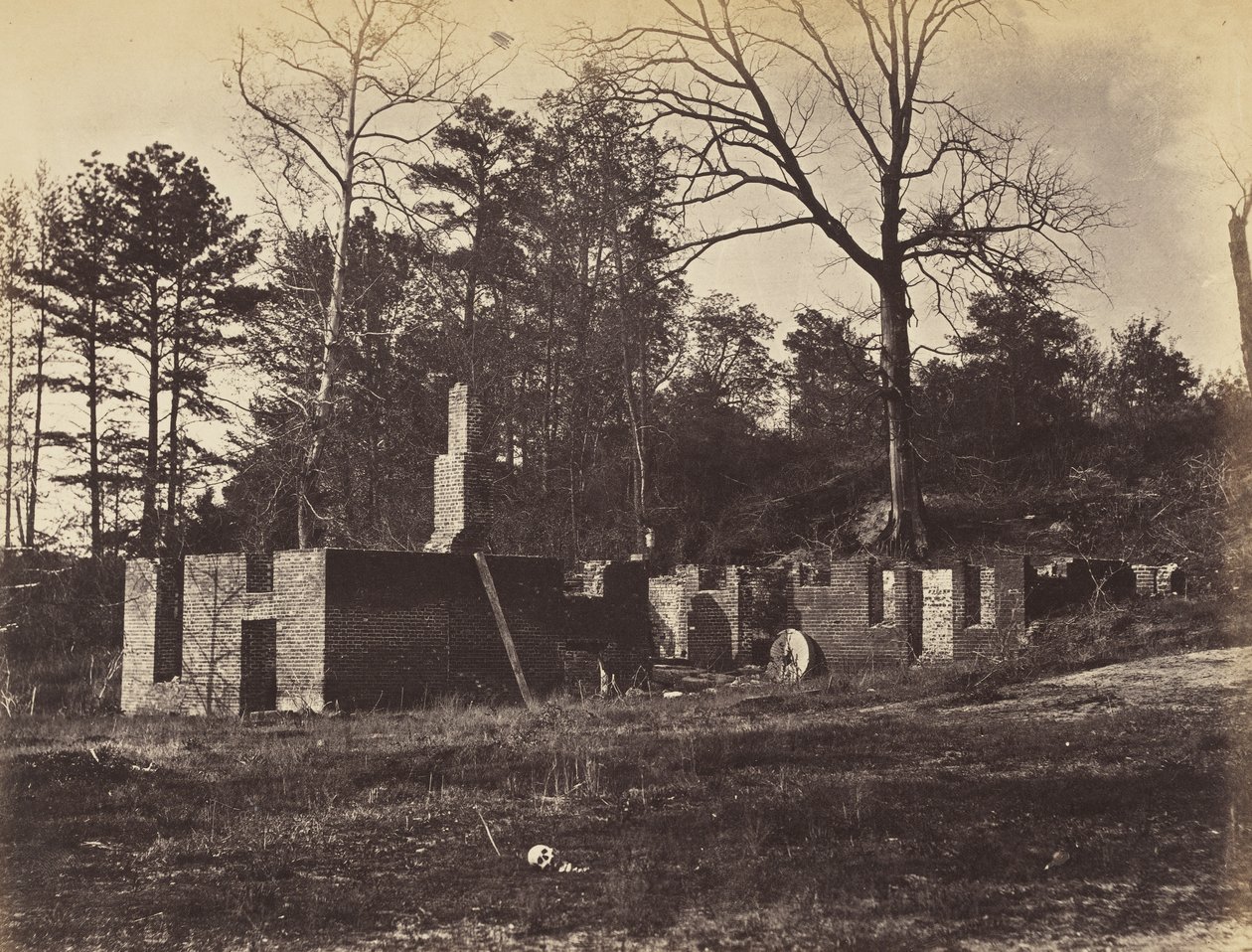 Ruïnes op Gaines Mill, Virginia., april 1865 door John Reekie
