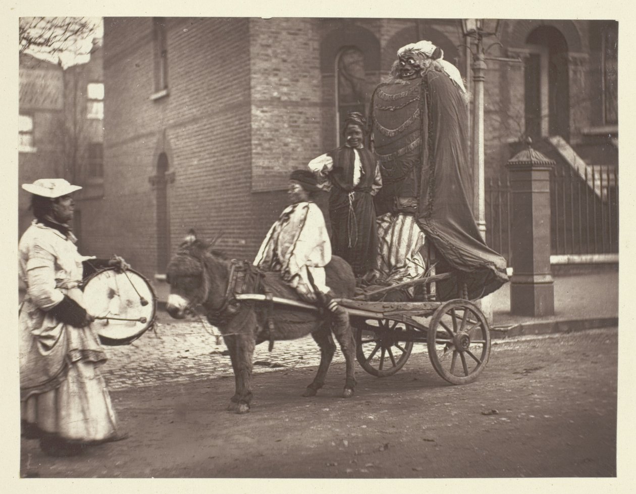 November Beeltenissen door John Thomson