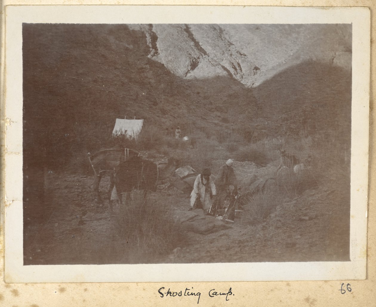 Razavi Khorasan Provincie, Iran, ca. 1908 (zw/w foto) door John Williams Watson