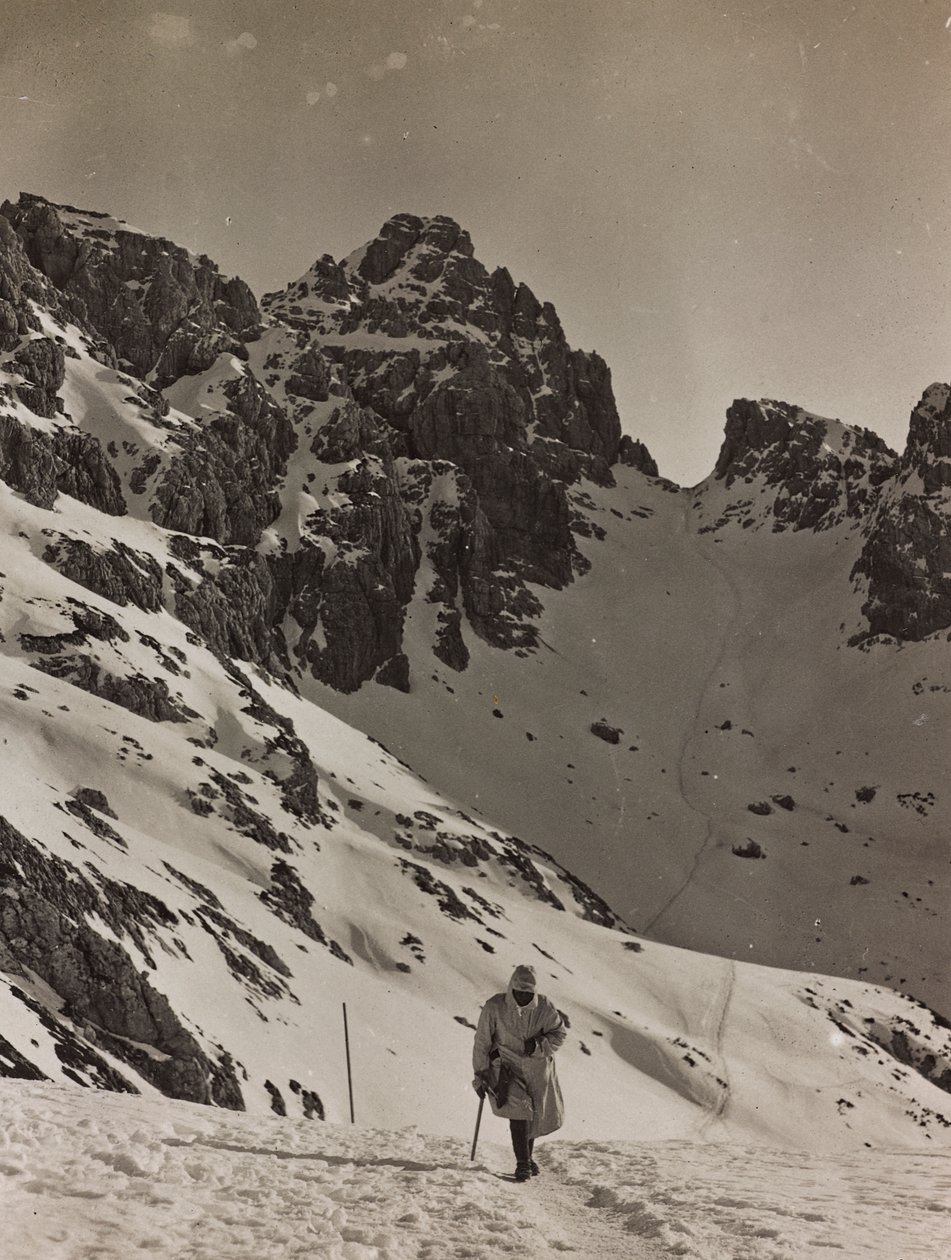 Album "Meine weltkriegs - Erinnerungen Zuid-West Front (Karinthië, Italië, Zuid-Tirol) 31/03/1915-12/11/1918 - Josef Zohles Wenen": soldaat in de Alpen door Josef Zohles