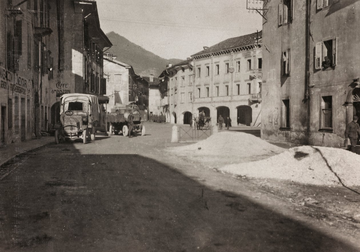Album "Meine weltkriegs - Erinnerungen South-West Front (Karinthië, Italië, Zuid-Tirol) 31/03/1915-12/11/1918 - Josef Zohles Wenen": plein Tolmezzo door Josef Zohles