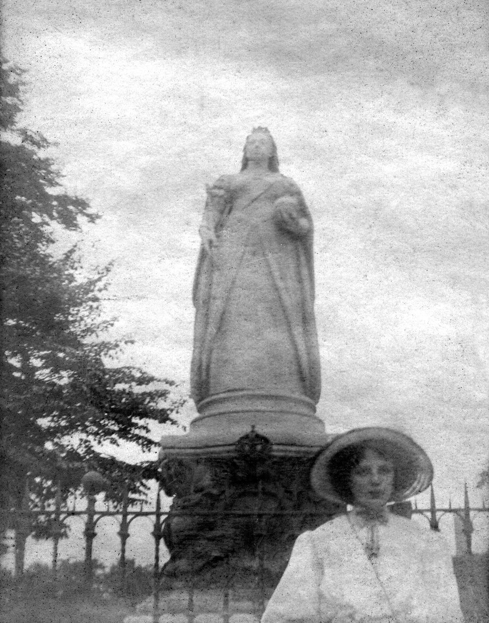 Standbeeld van koningin Victoria, College Green, Bristol, 20e eeuw door Joseph Edgar Boehm