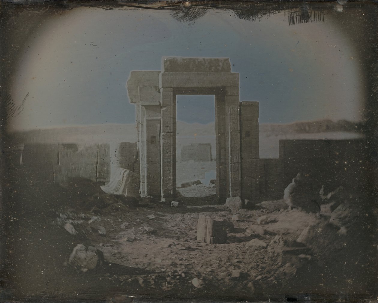 Tempel van Horus, Edfu, 1842-44 door Joseph Philibert Girault De Prangey