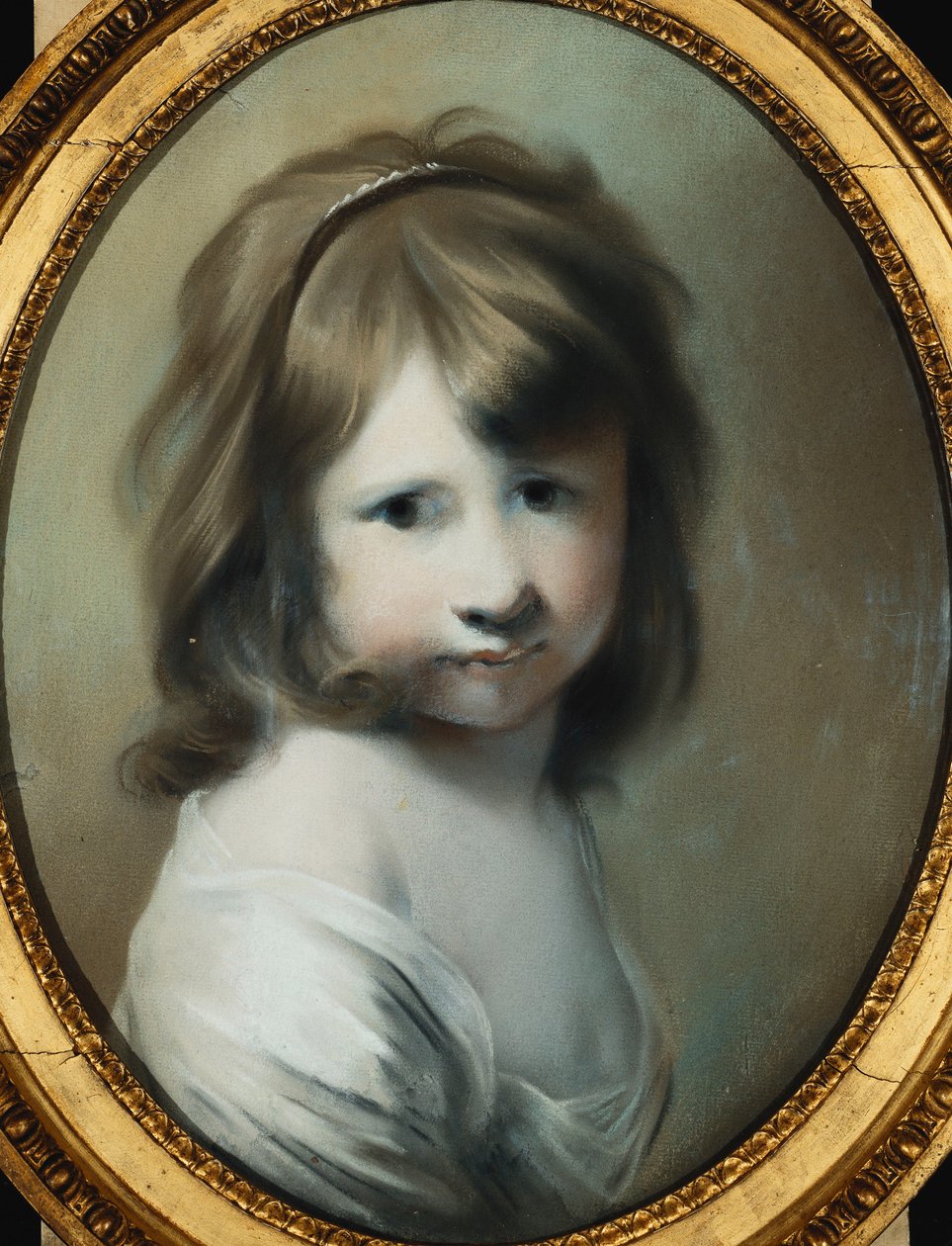 Portret van Harriet Wright, de dochter van de kunstenaar, als kind, buste lengte, kijkend over haar rechterschouder, door Joseph Wright of Derby