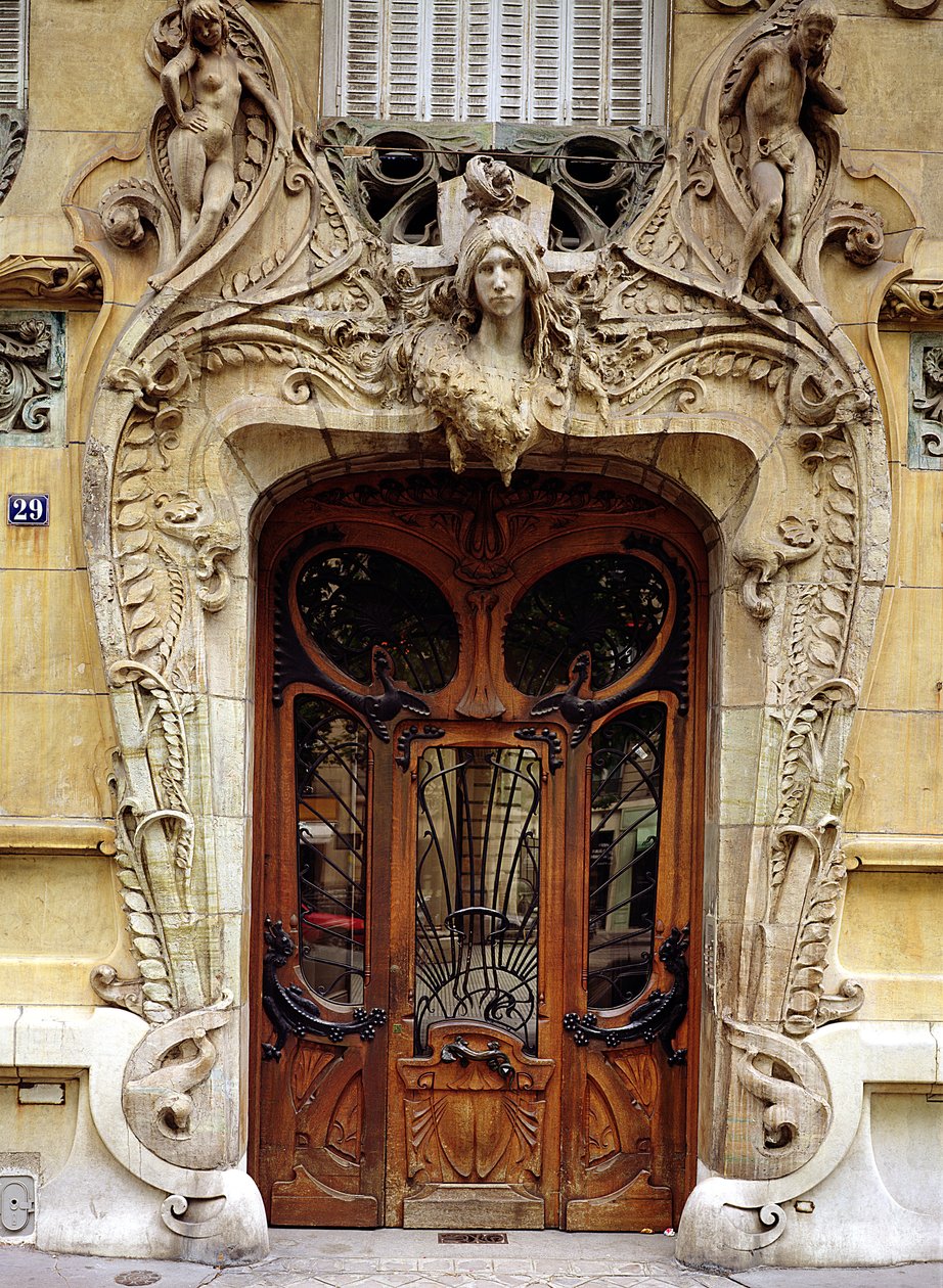 Ingangsdeur naar de appartementen op Avenue Rapp 29, ontworpen 1901 door Jules Lavirotte