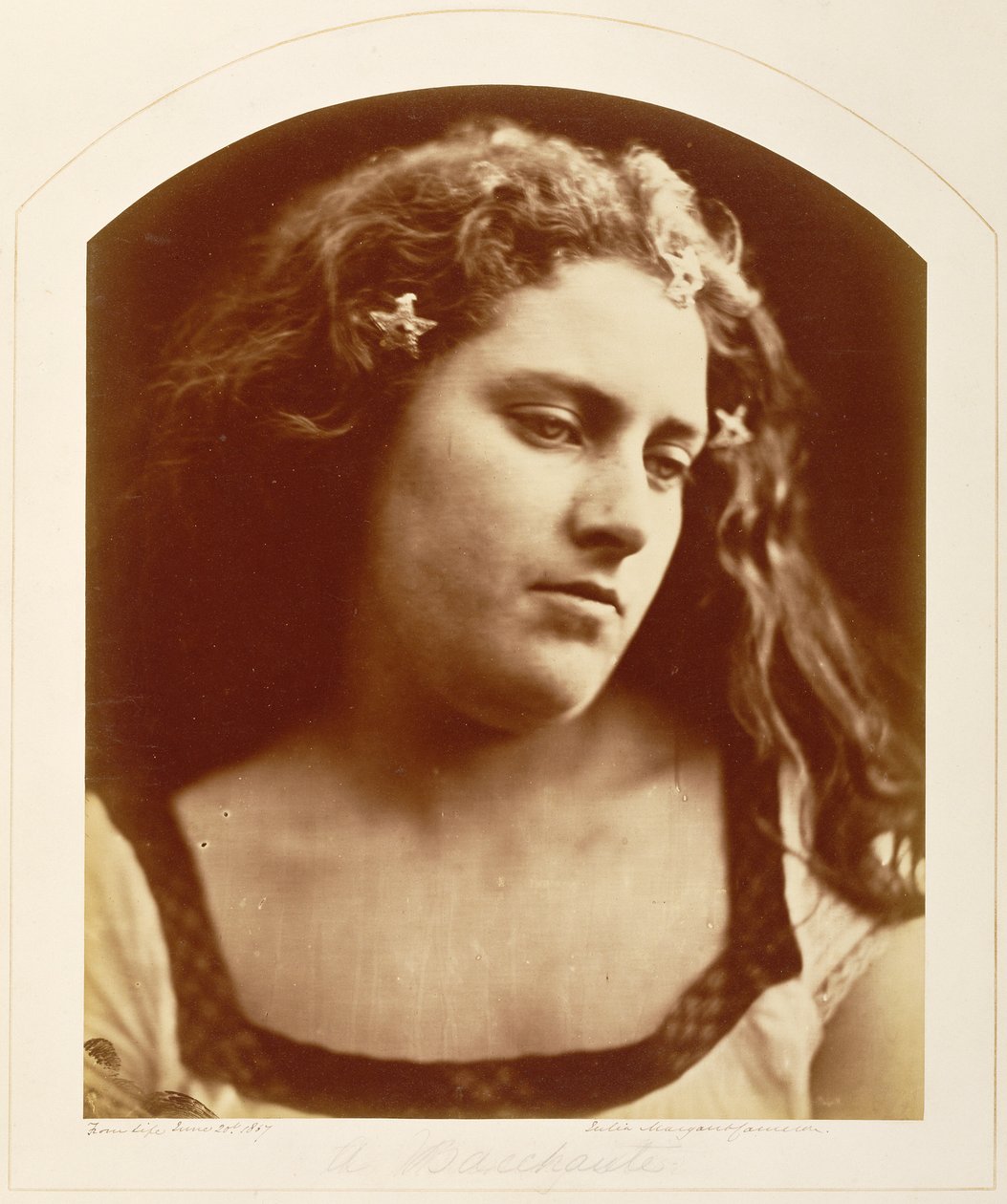 [Een bacchante] door Julia Margaret Cameron